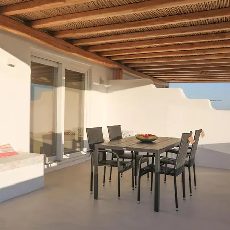 Frances Mykonos *